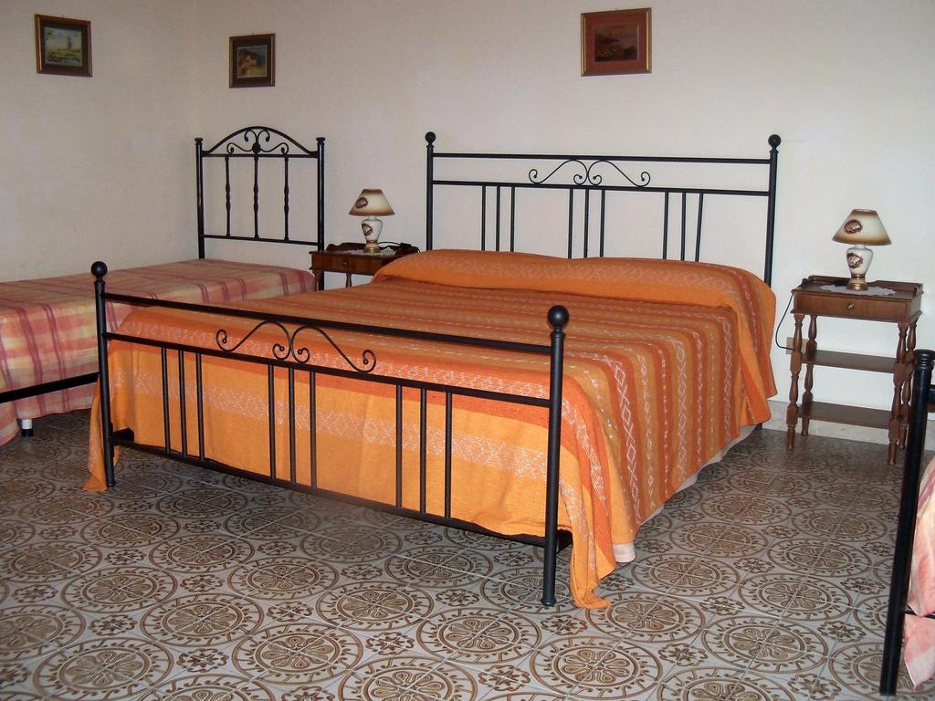 Etna Bed & Breakfast Belpasso Room photo